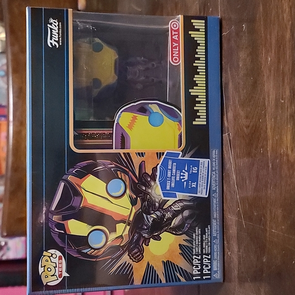 NWT Funko POP! The Infinity Saga Rescue Pepper Pots bobblehead and t-shirt combo